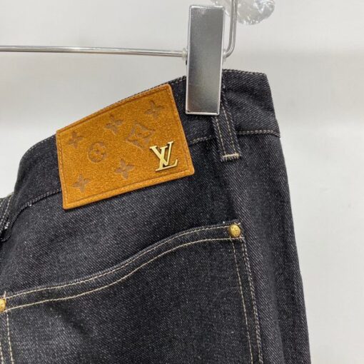 LV Jeans - Image 4