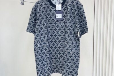 LV T-Shirt