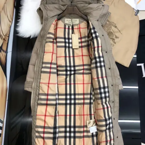 Burberry Women Jacket - Image 3