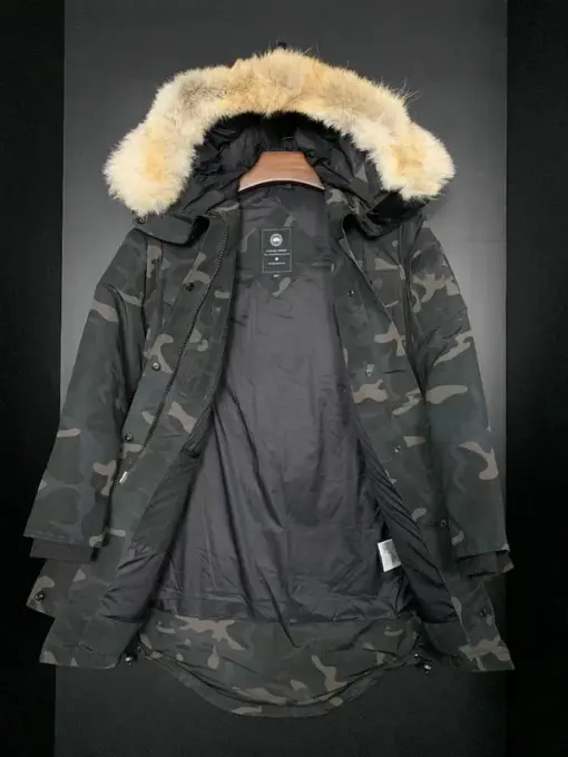 Canada Goose Women Down Jacket - Image 3