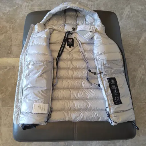 Canada Goose Down Jacket - Image 3