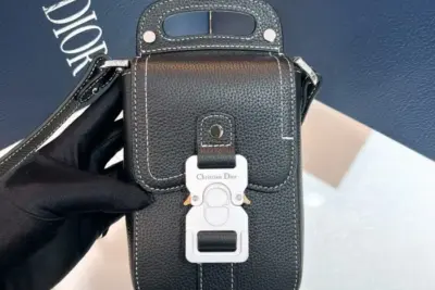 Dior Saddle Vertical Pouch With Strap Black