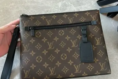 LV Takeoff Pouch Monogram Macassar Canvas Brown