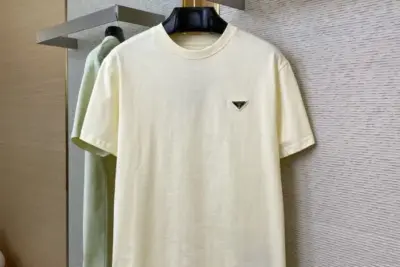 Prada – Logo Cotton T-shirt Cream