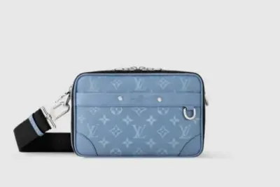 LV Alpha Messenger Sky blue