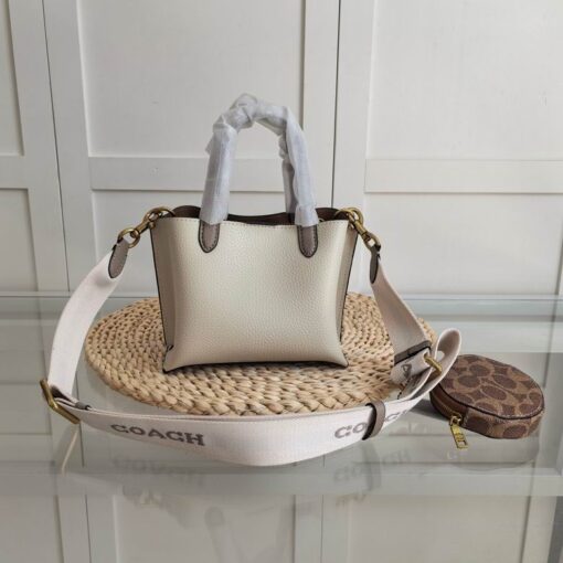 Coach Willow 18 Tote Bag In Leather Grey - Image 2