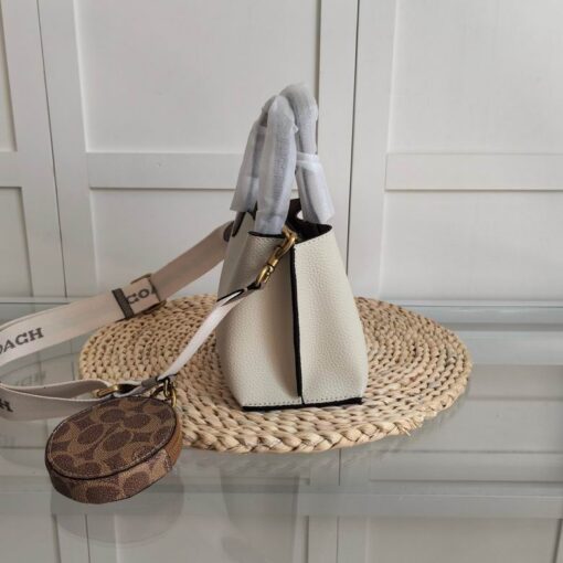 Coach Willow 18 Tote Bag In Leather Grey - Image 3