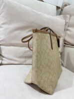 Coach City Tote Bag White C Logo - Image 3