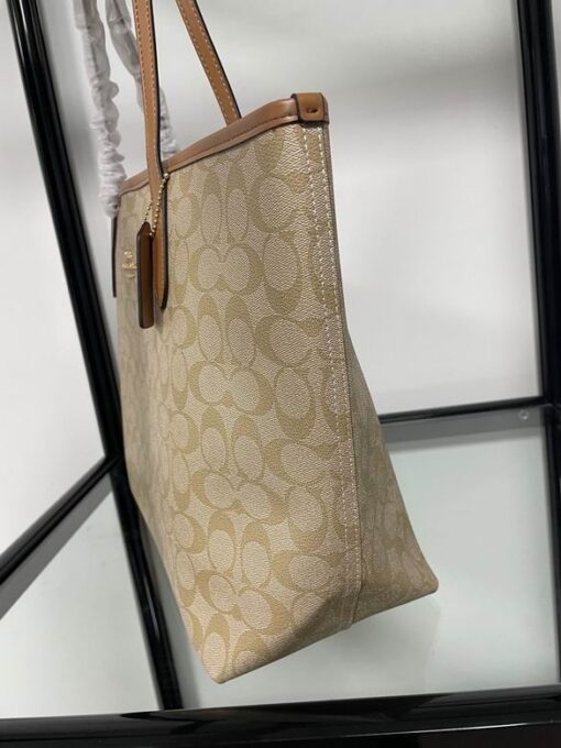 Coach City Tote In Signature Canvas Bag - Image 2