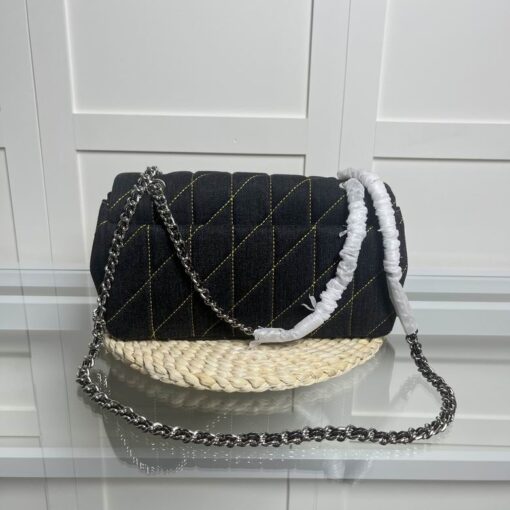 Coach Quilted Tabby Shoulder Bag Black - Image 2