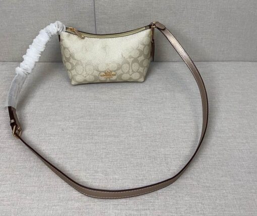 Coach Armpit Bag Cream White - Image 3
