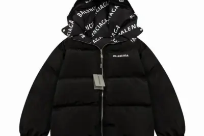 Balenciaga Logo-Embroidered Reversible Puffer Jacket Black