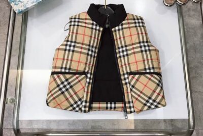 Burberry Reversible Check Puffer Gilet Sand Beige