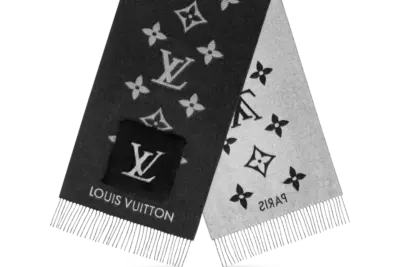 LV Essential Scarf Black