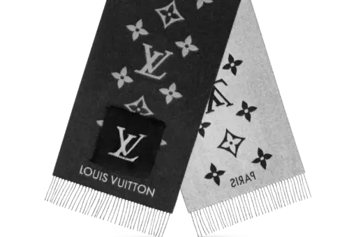 LV Essential Scarf Black