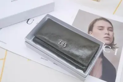 Balenciaga BB-logo Leather Wallet Olive Green