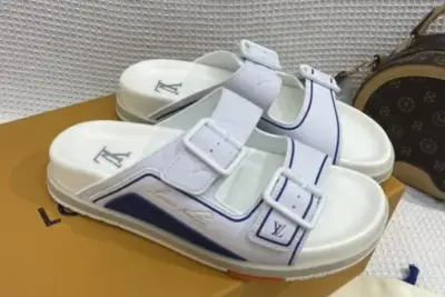 LV Trainer Mule Pink