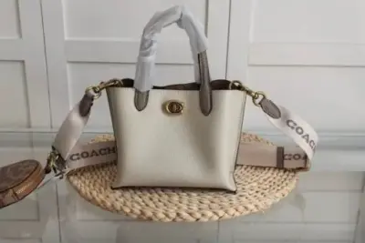 Coach Willow 18 Tote Bag In Leather Grey