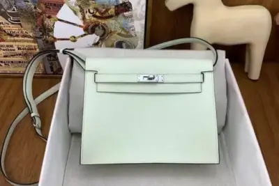 Hermès Kelly Danse Jumping Bag Powder Green