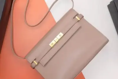 YSL Manhattan Baguette Calfskin Shoulder Bag Rose Gold