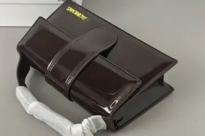 Jacquemus Shoulder Bag Glossy Dark Brown