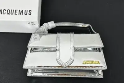 Jacquemus Handbag In Glossy Silver