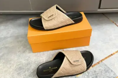 LV Slipper Beige