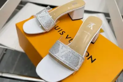 LV Women Slipper Ringstone White