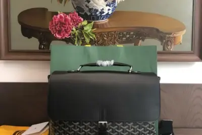 Goyard Citadin PM Messenger Bag – Black