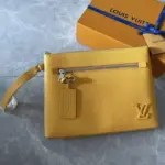 LV Takeoff Pouch Yellow