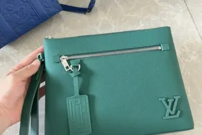 LV Takeoff Pouch Green
