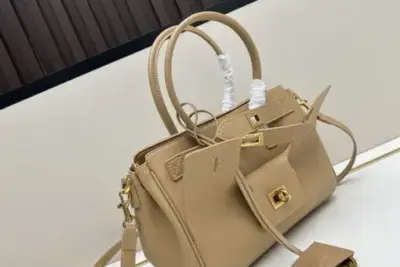 Balenciaga Belair Carry Beige