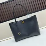 Balenciaga Hampton Carry Black