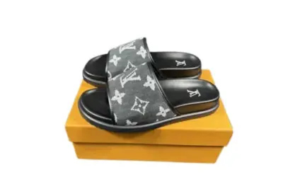 LV Slipper 6AM Flat Mule Black