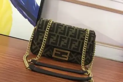 Fendi Bag Beige & Gold Chain