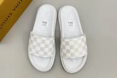 LV Slipper White Check