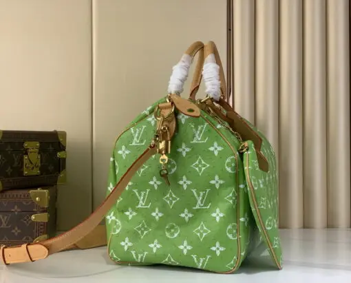 LV Speedy P9 Bandouliere 40 Green - Image 3