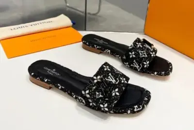 LV Women Black Slipper With White Logo On Slides