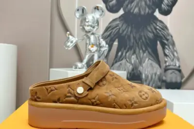 LV Sabot Aspen Plateforme Suede Brown