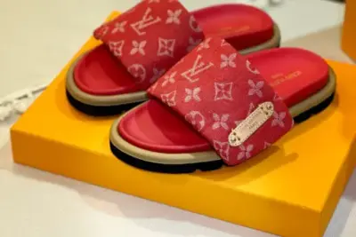 LV Slipper Red