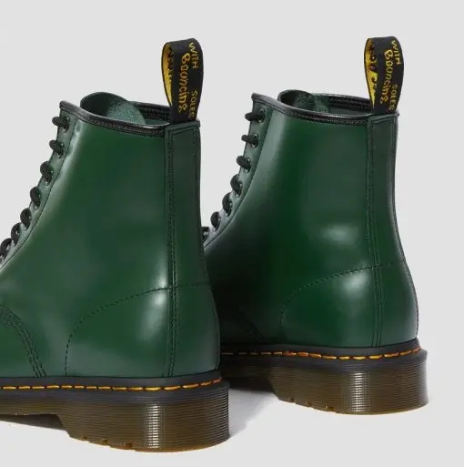 DR. MARTENS Boots