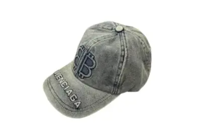 Balenciaga Cap
