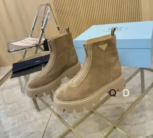 Prada-sz35-40-GDT090410_2686570-510x680 Prada Boots