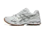Asics Sneakers