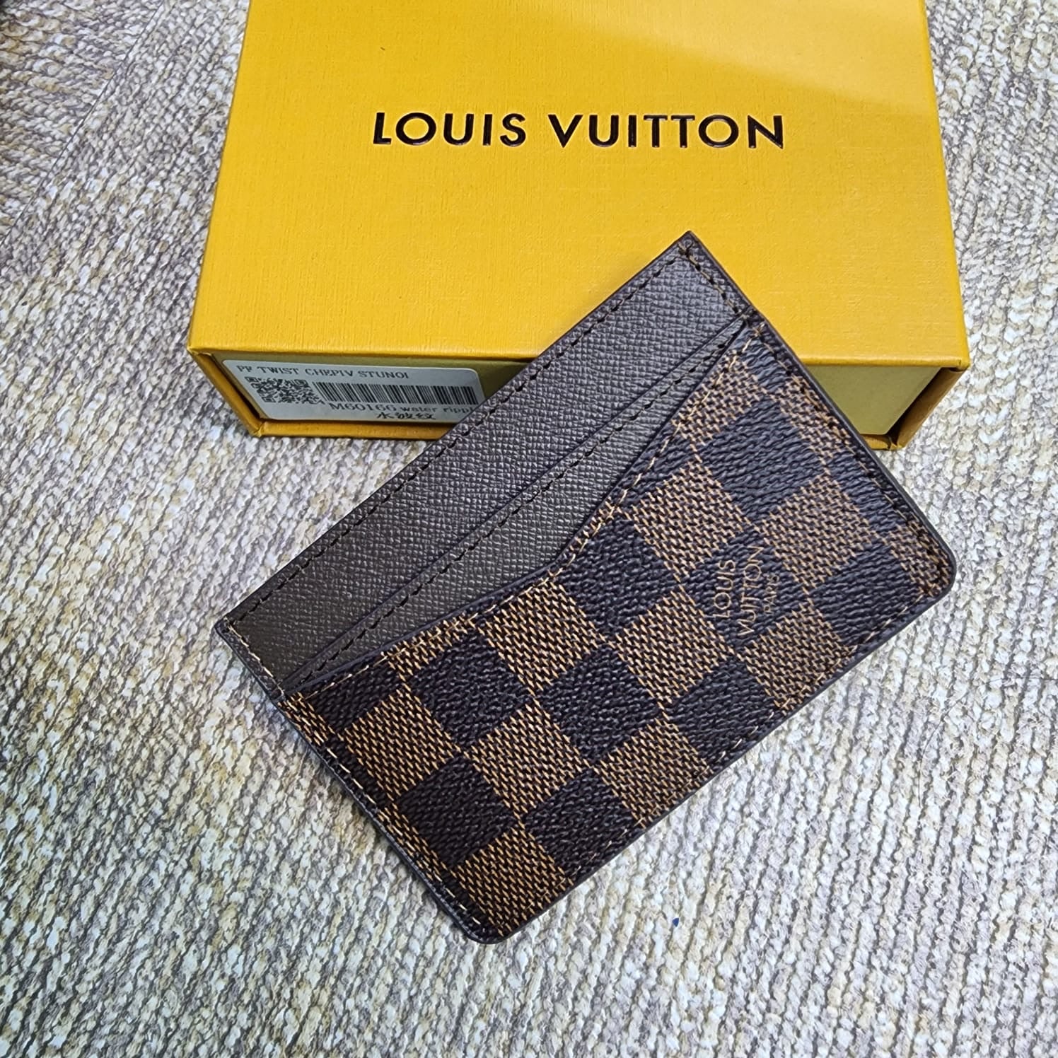 14b0bc20-bf79-4a9e-b170-9ad47279dbdd LV Damier Ebene Canvas Card Holder - Image 1