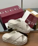 Women’s Platform Sandal Cream