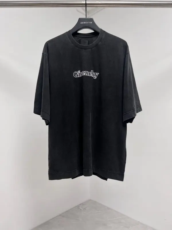 TSHP2256-1-600x800-1 Givenchy T-Shirt Black - Image 1