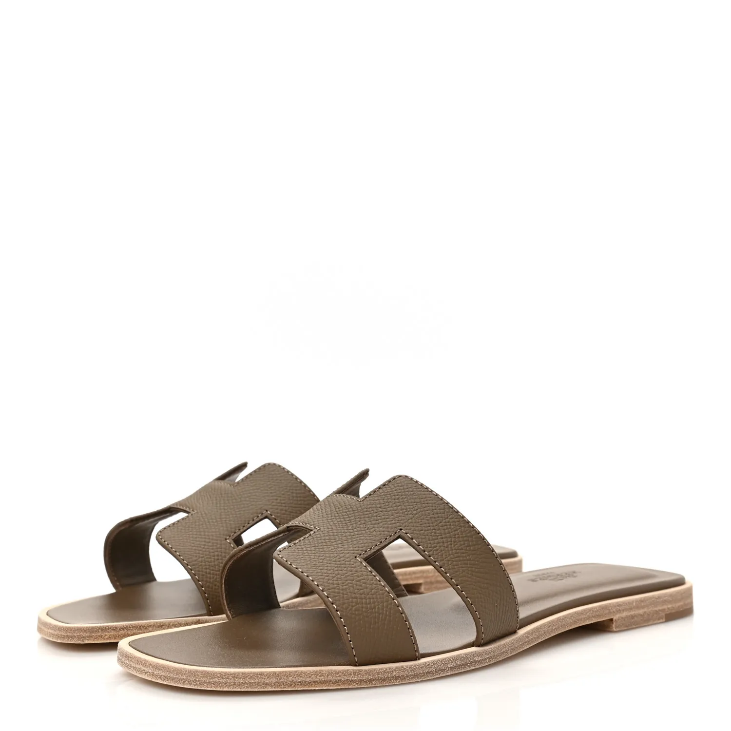 a7466b41671126f40548ed6fc7a11f03 Hermes Oran Shade Etoupe Sandals - Image 1