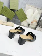 Slippers Black - Image 2