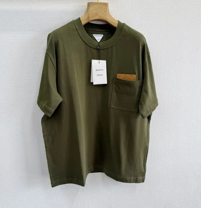 TSHP3379-1-700x727-1 Bottega Veneta Suede-Trimmed Cotton T-Shirt Mint - Image 1